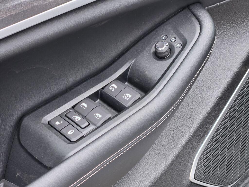 new 2025 Jeep Grand Cherokee car, priced at $44,911