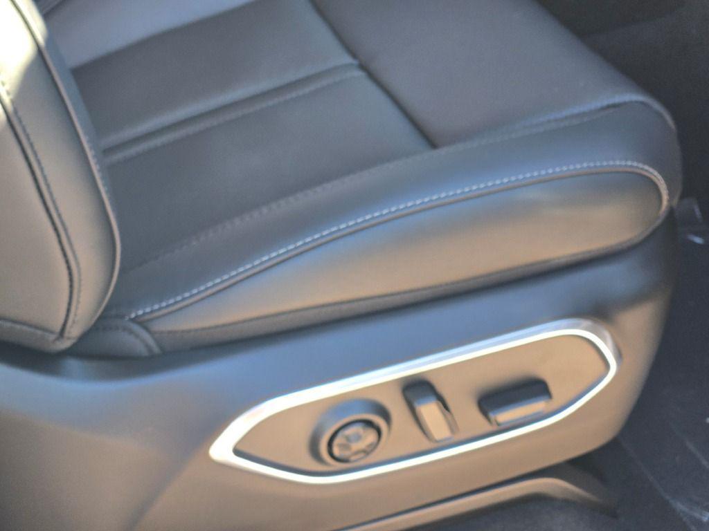 new 2026 Jeep Grand Wagoneer car, priced at $75,063