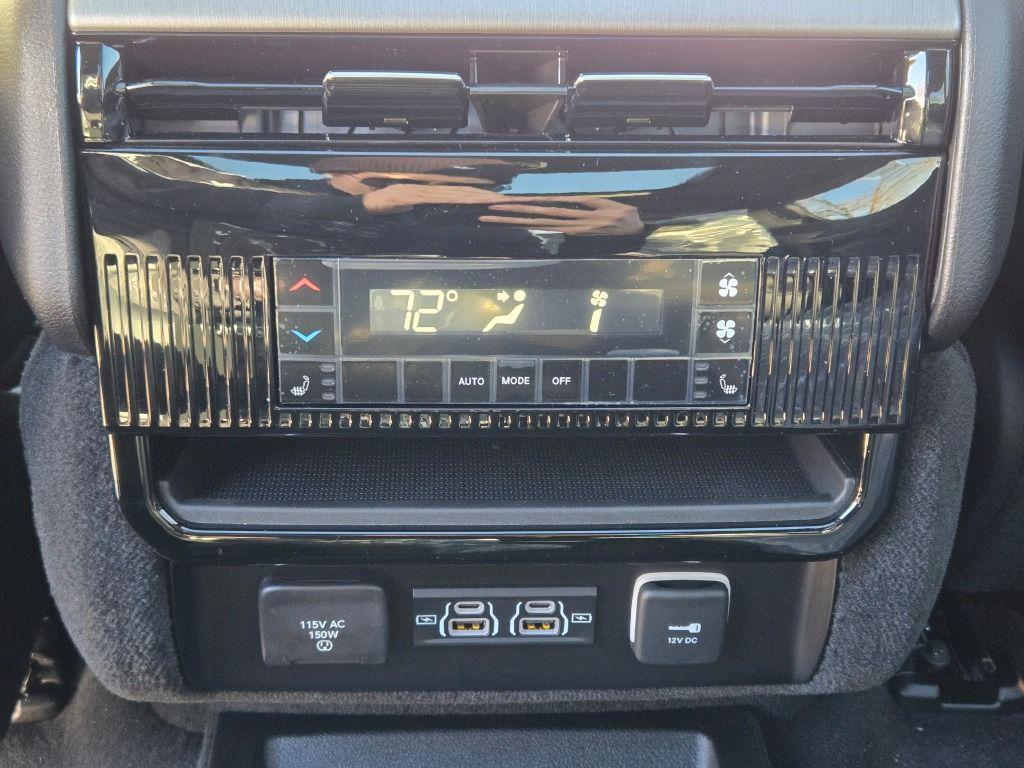 new 2026 Jeep Grand Wagoneer car, priced at $75,063