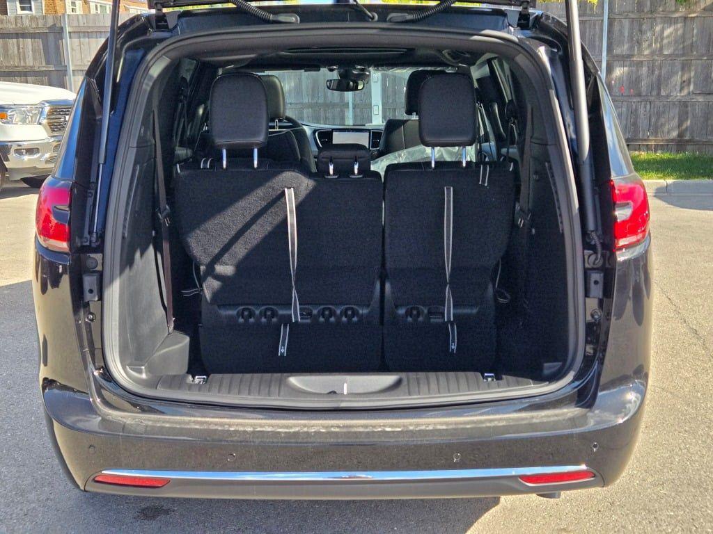 new 2026 Chrysler Pacifica car, priced at $44,604