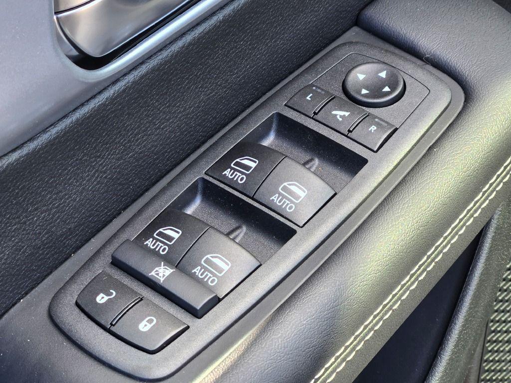 new 2026 Chrysler Pacifica car, priced at $46,563