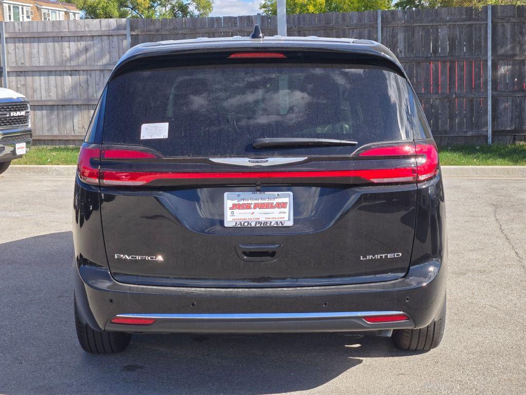 new 2026 Chrysler Pacifica car, priced at $46,563