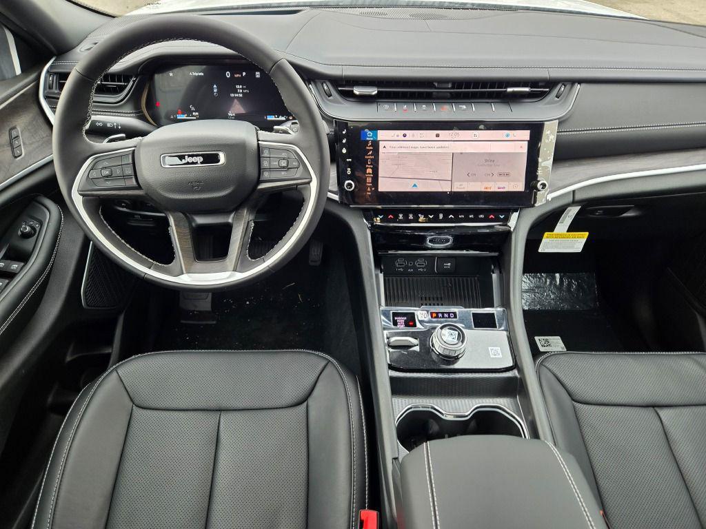 new 2026 Jeep Grand Cherokee car, priced at $54,438