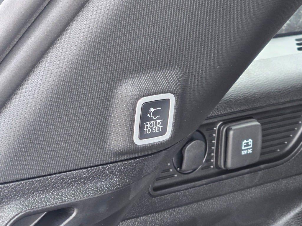 new 2026 Jeep Grand Cherokee car, priced at $55,850