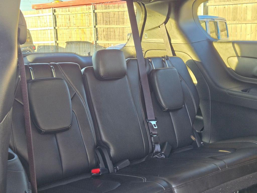 used 2025 Chrysler Pacifica car, priced at $31,895