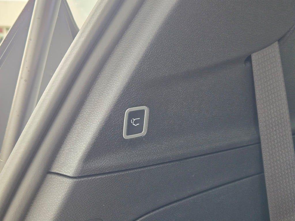 new 2026 Chrysler Pacifica car, priced at $48,339