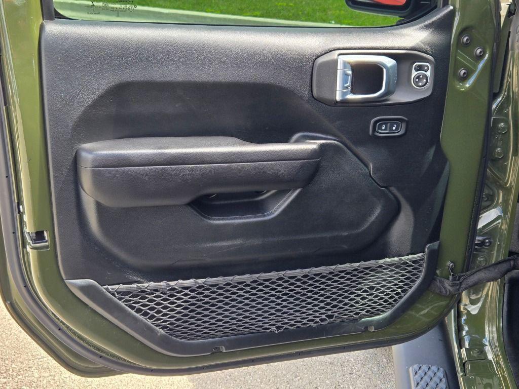 used 2021 Jeep Gladiator car, priced at $28,950