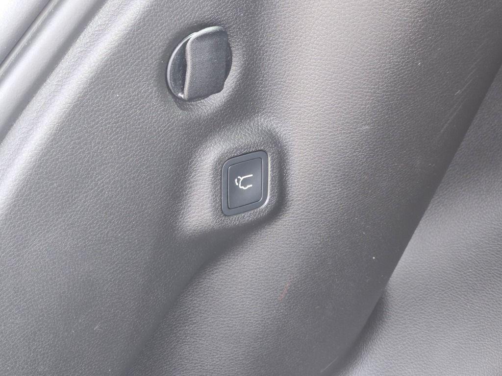 used 2026 Jeep Compass car, priced at $33,898