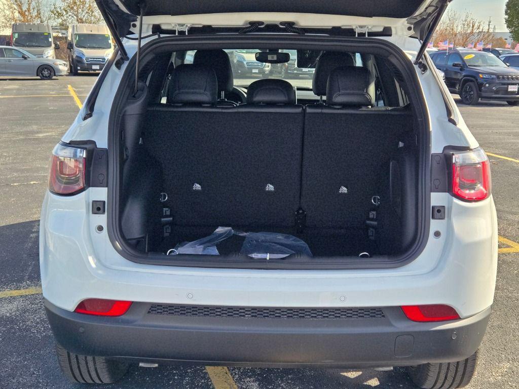 new 2026 Jeep Compass car, priced at $34,533