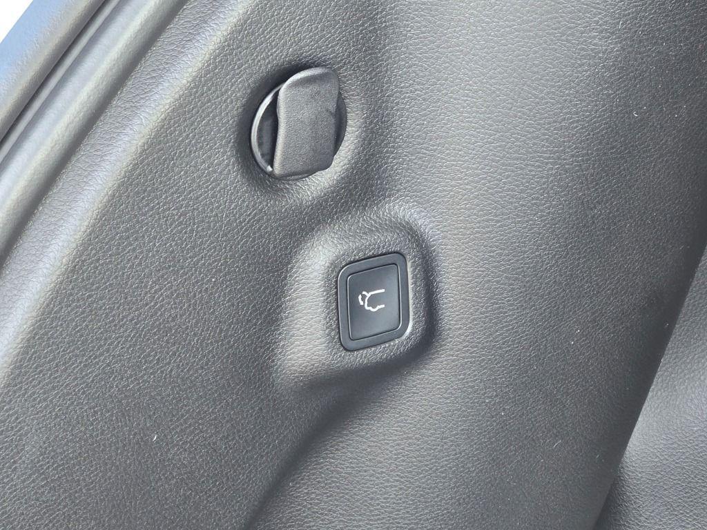 new 2026 Jeep Compass car, priced at $34,533