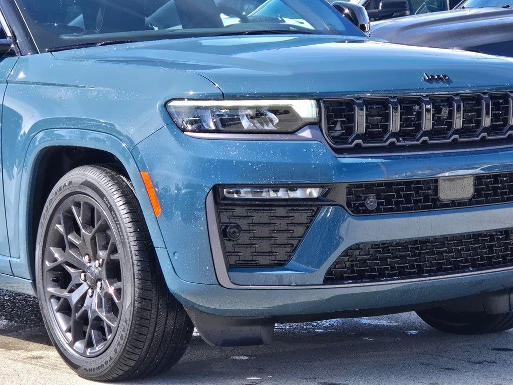 new 2026 Jeep Grand Cherokee car, priced at $59,571