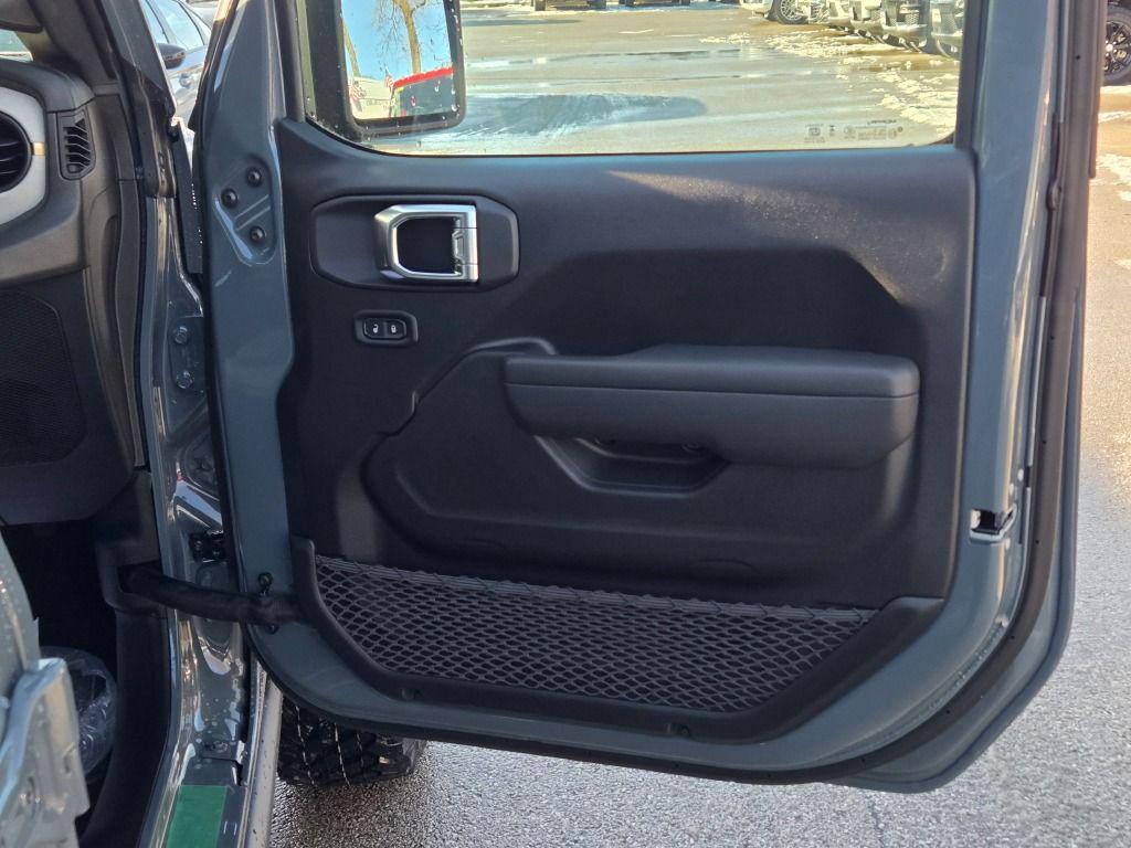 new 2026 Jeep Wrangler car, priced at $48,177