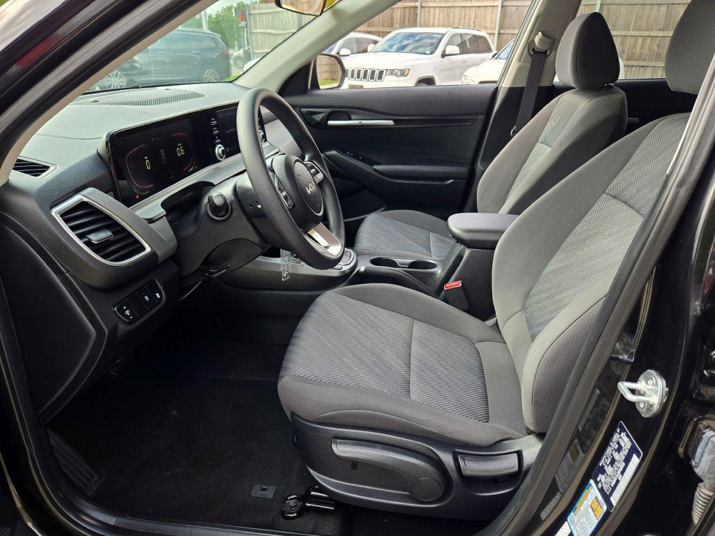 used 2024 Kia Seltos car, priced at $20,295