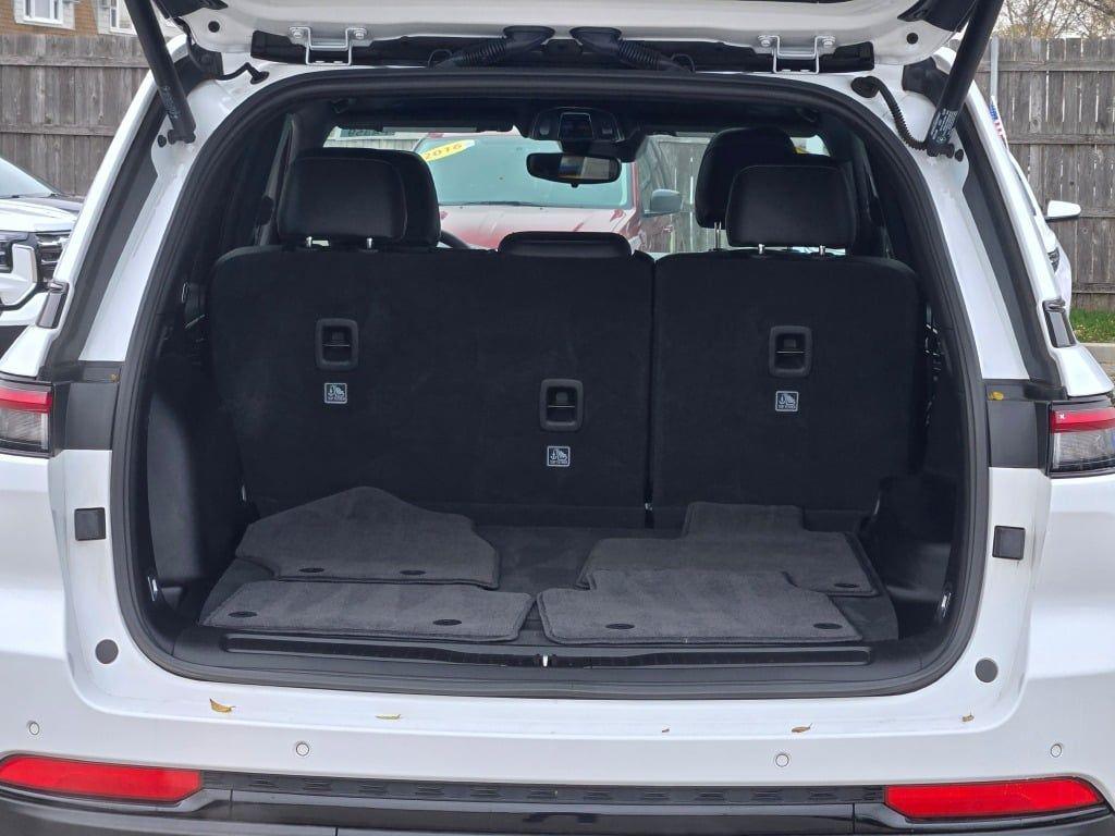 used 2024 Jeep Grand Cherokee car, priced at $32,488