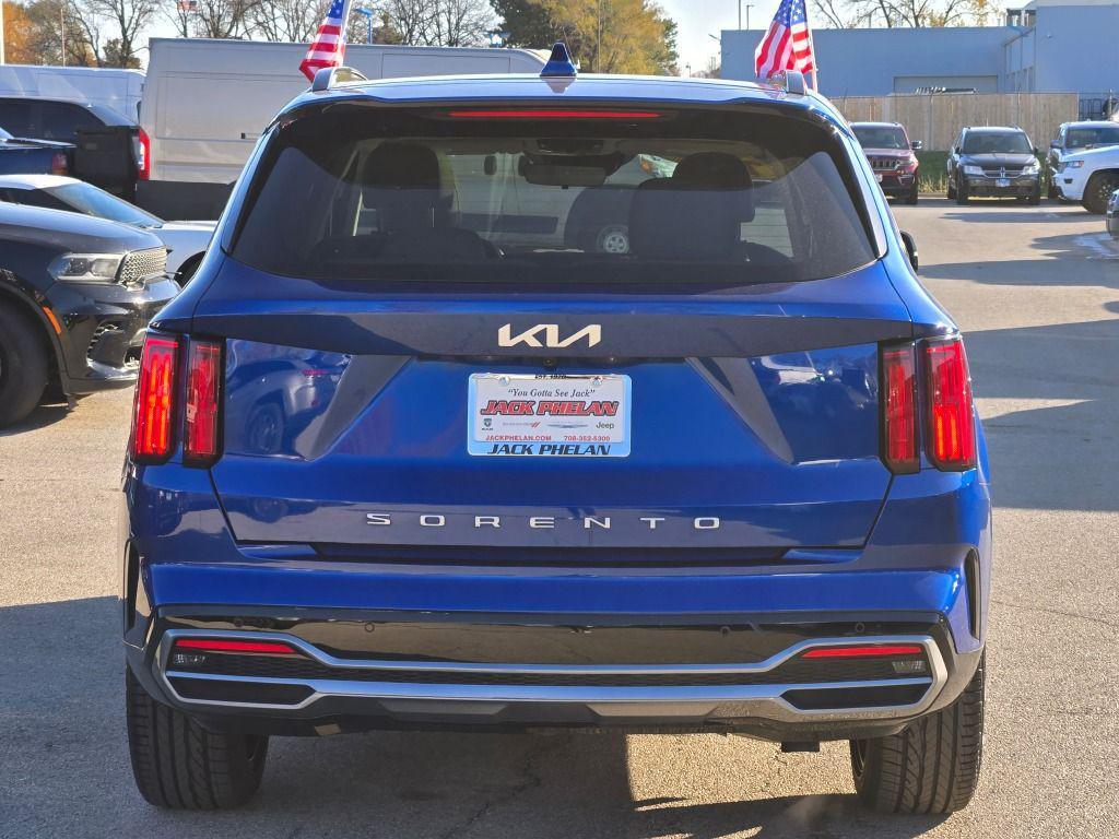 used 2022 Kia Sorento car, priced at $26,447