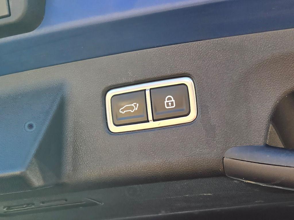 used 2022 Kia Sorento car, priced at $26,447