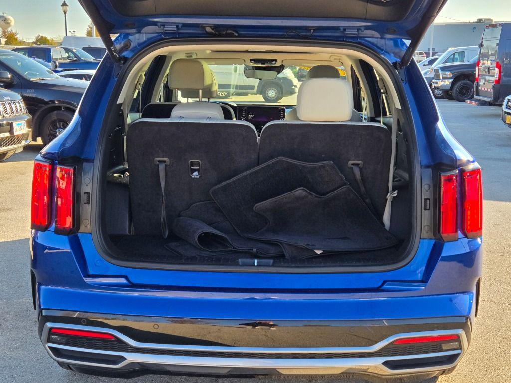 used 2022 Kia Sorento car, priced at $26,447