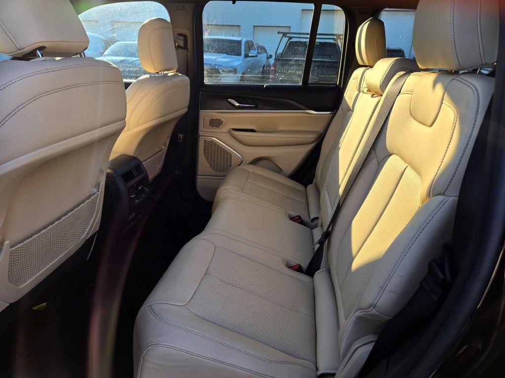 used 2025 Jeep Grand Cherokee car, priced at $34,997