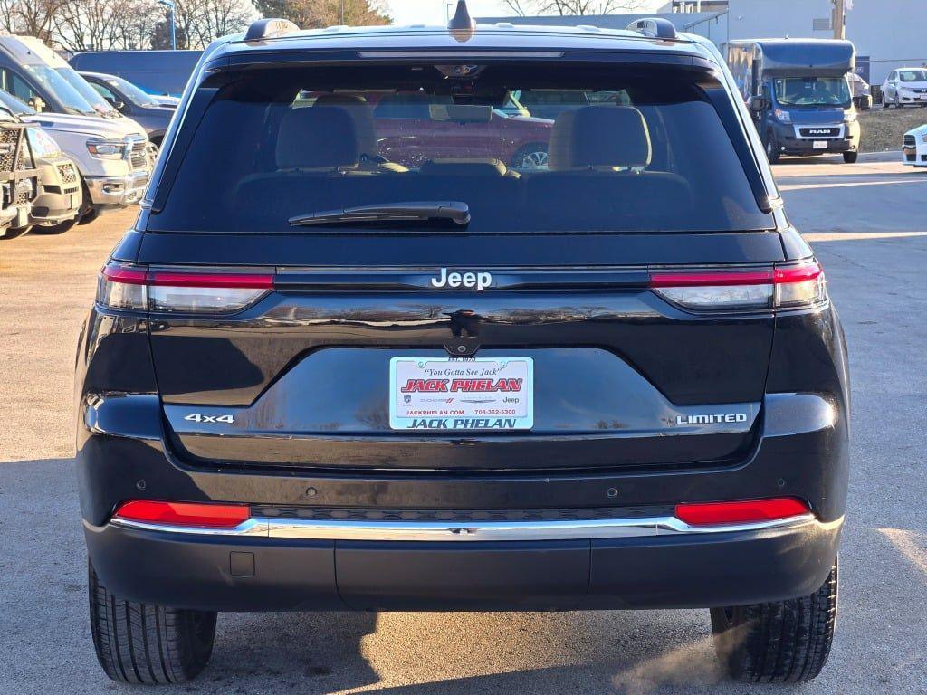 used 2025 Jeep Grand Cherokee car, priced at $34,997
