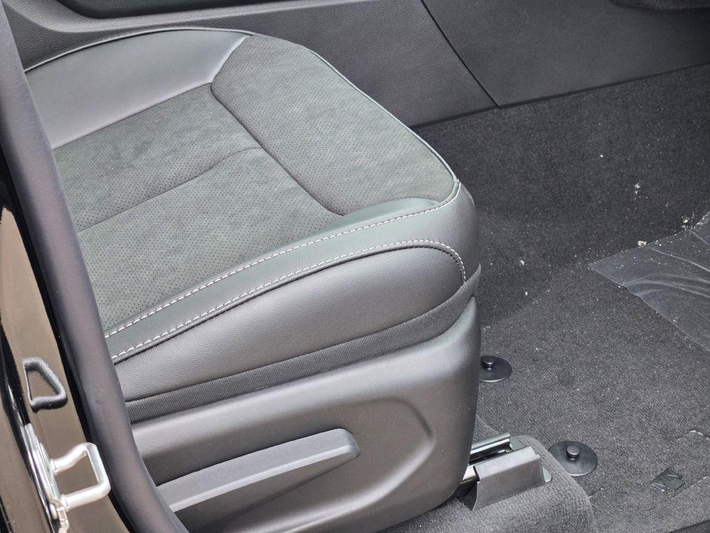 new 2026 Jeep Grand Cherokee car, priced at $40,896