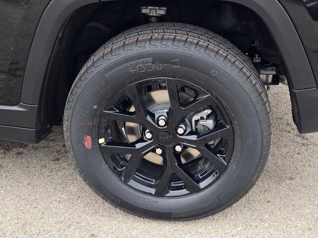 new 2026 Jeep Grand Cherokee car, priced at $44,516