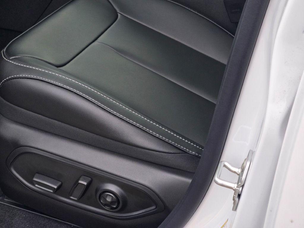 new 2026 Jeep Grand Cherokee car, priced at $46,232