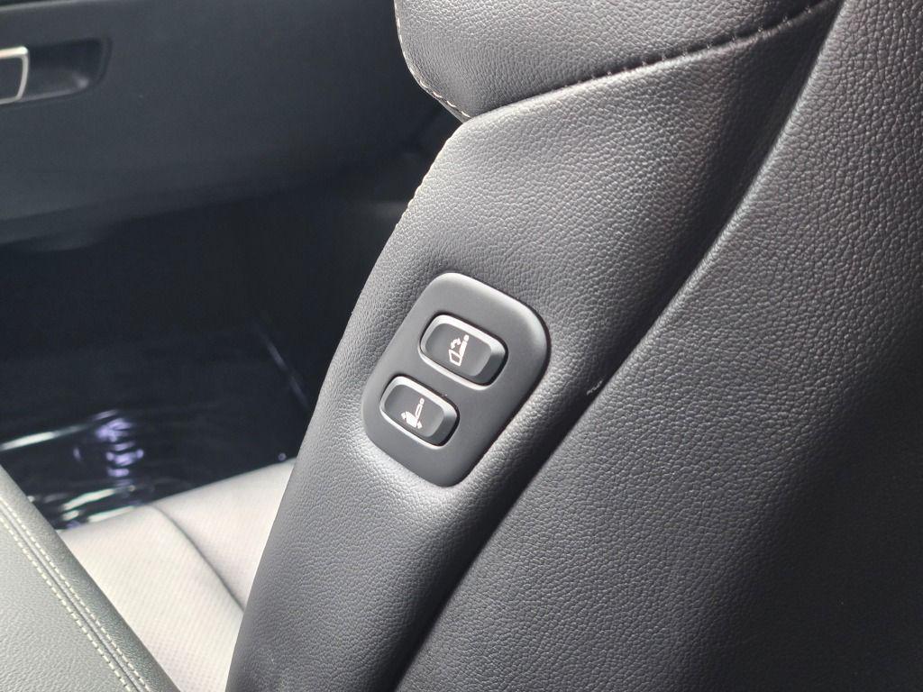 used 2024 Genesis GV80 car, priced at $36,350