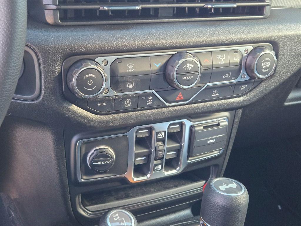 new 2026 Jeep Wrangler car, priced at $41,003