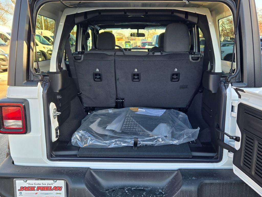 new 2026 Jeep Wrangler car, priced at $41,003