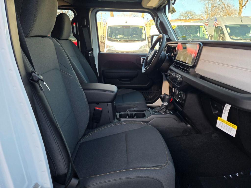new 2026 Jeep Wrangler car, priced at $41,003