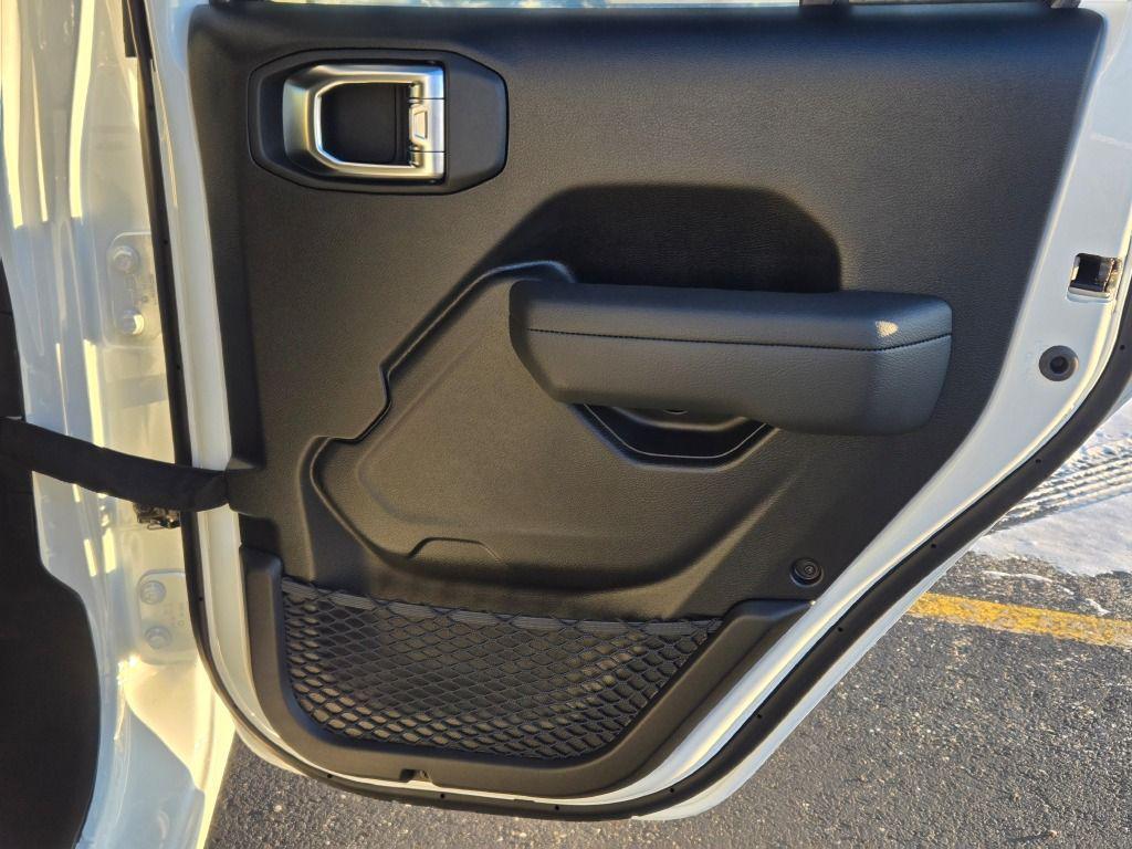 new 2026 Jeep Wrangler car, priced at $45,783