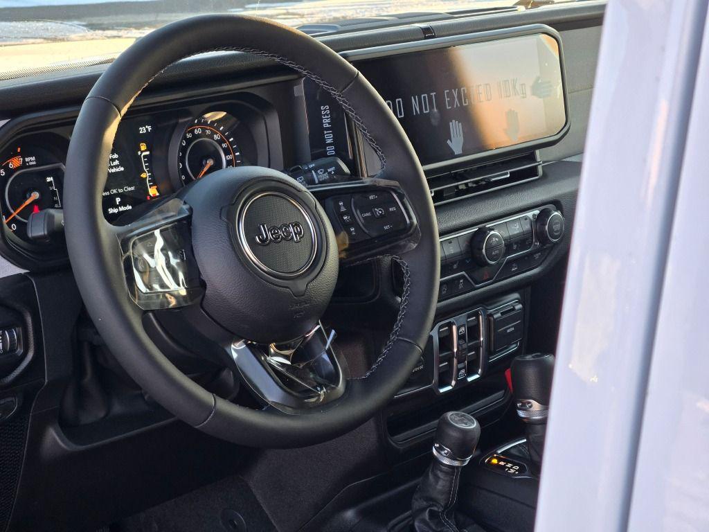 new 2026 Jeep Wrangler car, priced at $45,783