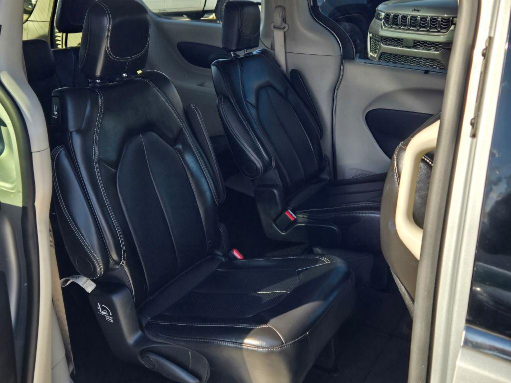 used 2024 Chrysler Pacifica car, priced at $28,598