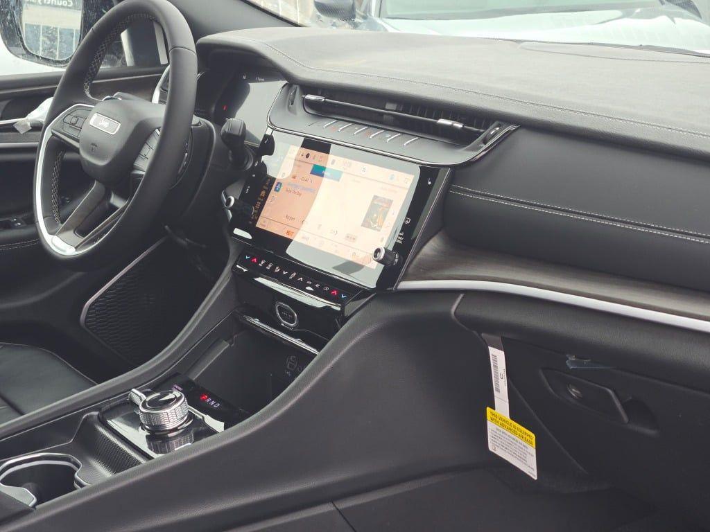 new 2026 Jeep Grand Cherokee car, priced at $46,232