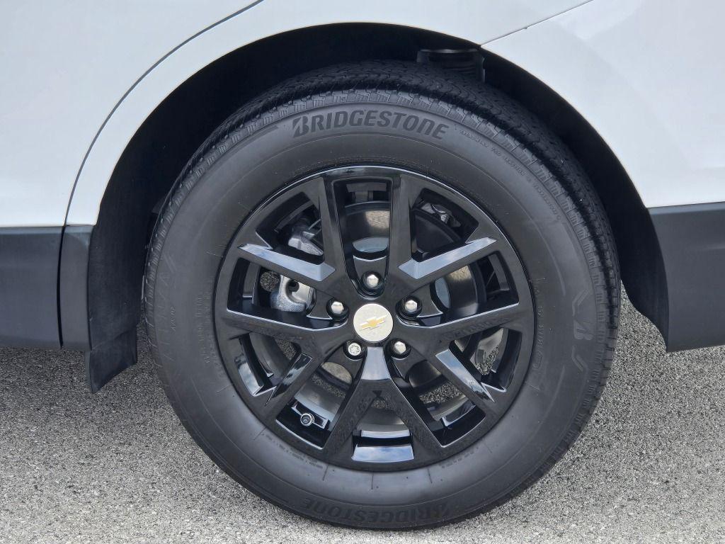 used 2023 Chevrolet Equinox car, priced at $22,997