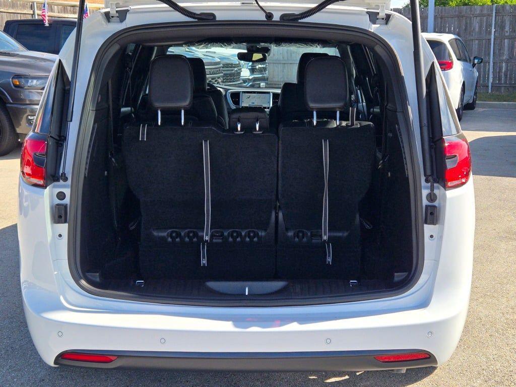 new 2026 Chrysler Pacifica car, priced at $39,903