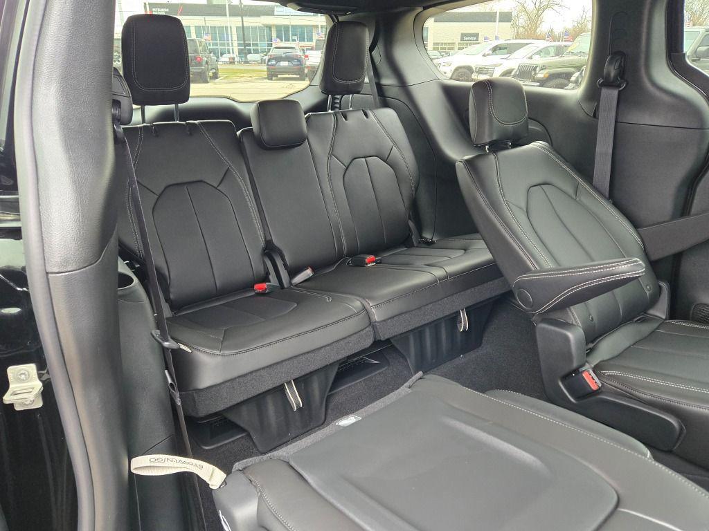 new 2026 Chrysler Pacifica car, priced at $45,427