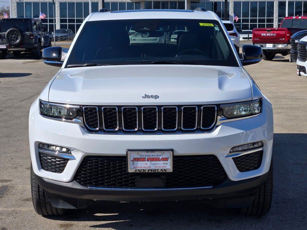 new 2025 Jeep Grand Cherokee car, priced at $42,688