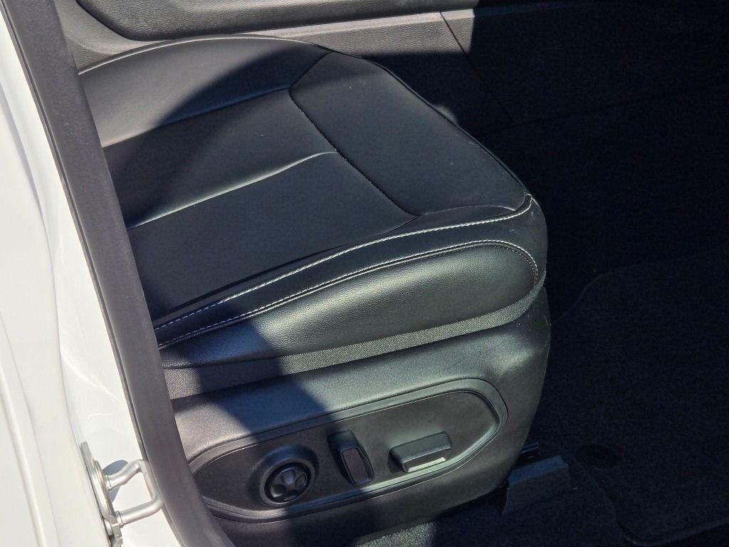 new 2025 Jeep Grand Cherokee car, priced at $42,688