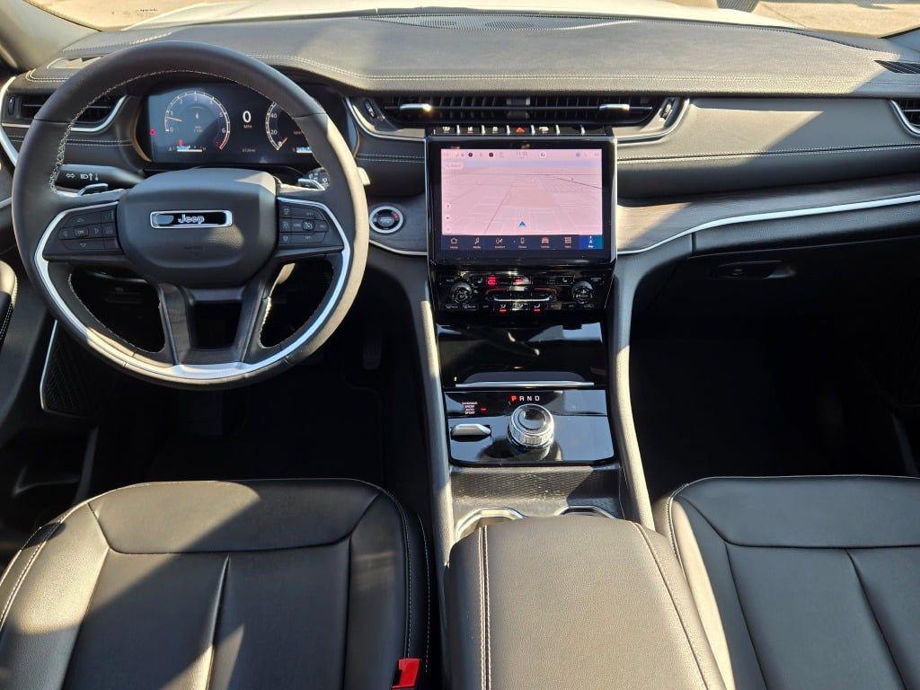 new 2025 Jeep Grand Cherokee car, priced at $42,688