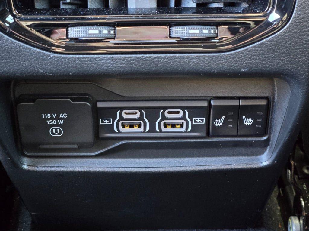 new 2025 Jeep Grand Cherokee car, priced at $42,688