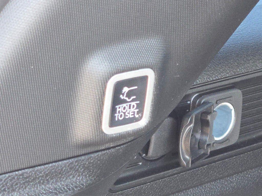 new 2025 Jeep Grand Cherokee car, priced at $42,688