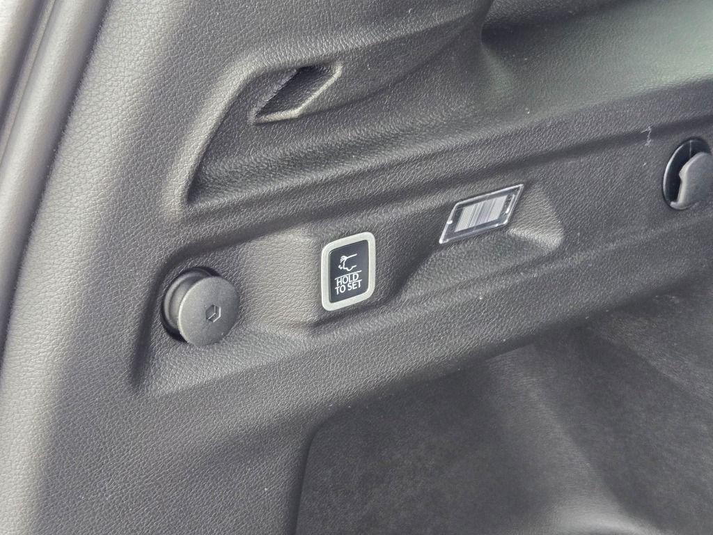 new 2025 Jeep Grand Cherokee L car, priced at $43,835