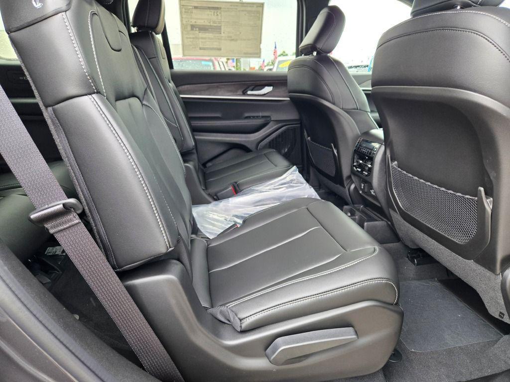 new 2025 Jeep Grand Cherokee L car, priced at $43,835