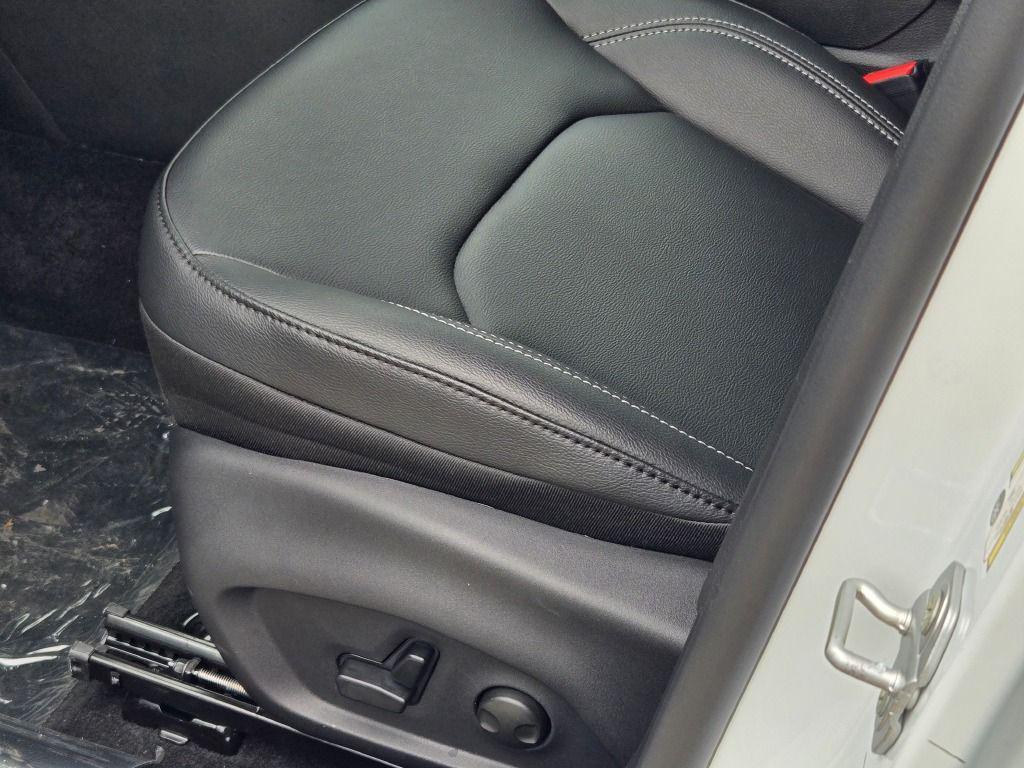 new 2026 Jeep Compass car, priced at $32,414