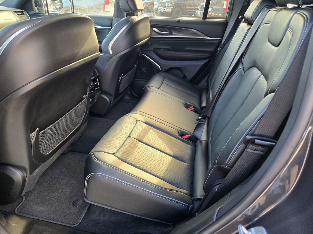 new 2025 Jeep Grand Cherokee car, priced at $50,855