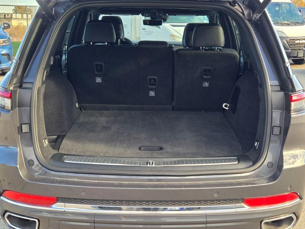 new 2025 Jeep Grand Cherokee car, priced at $50,855