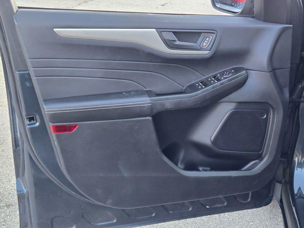 used 2022 Ford Escape car, priced at $19,273