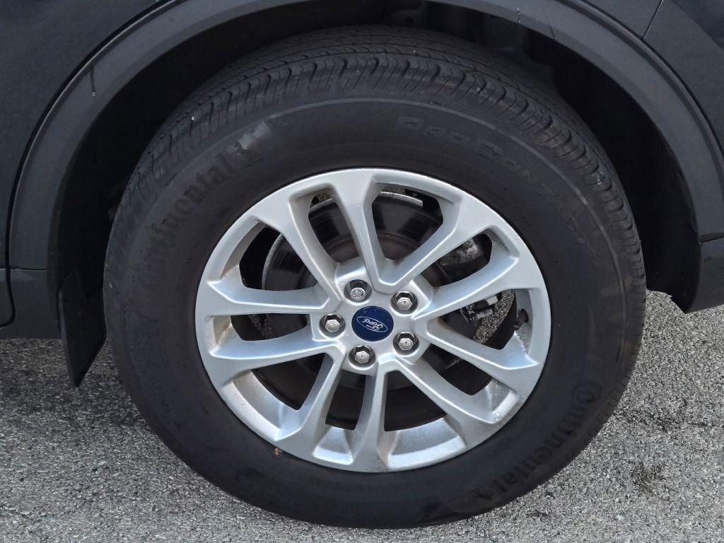 used 2022 Ford Escape car, priced at $19,273