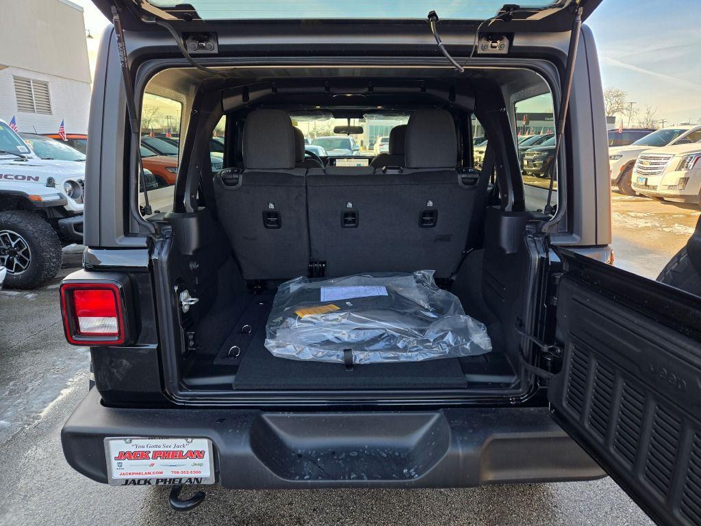 new 2026 Jeep Wrangler car, priced at $43,521